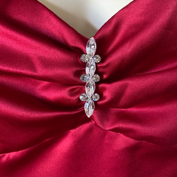 David's Bridal Halter Strap Full Length Formal Dress Women’s size 16 - Picture 9 of 14